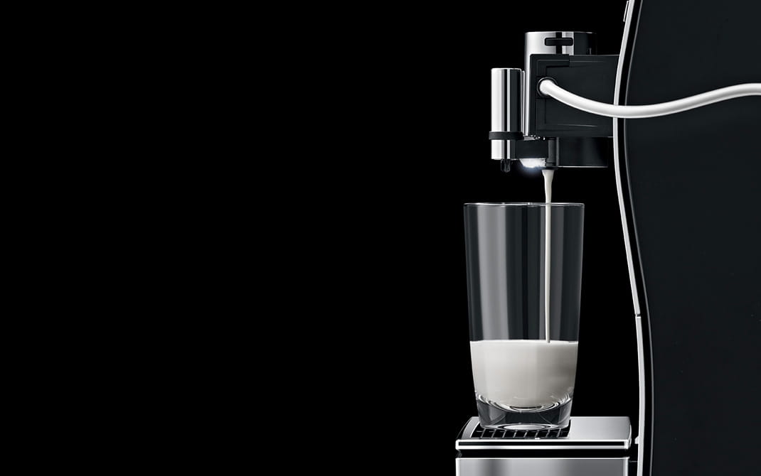z6 Milk pour